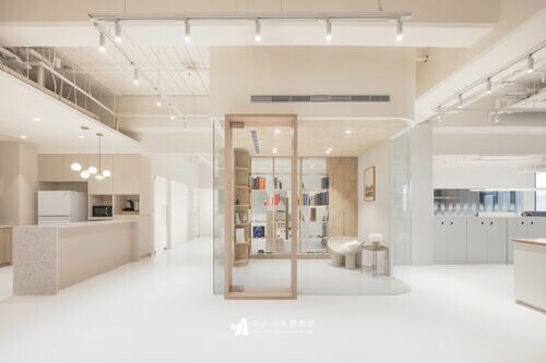 以簡約輕工業風格重整 180 坪商辦美學．三彡川空間設計打造立華文創總部空間整合設計