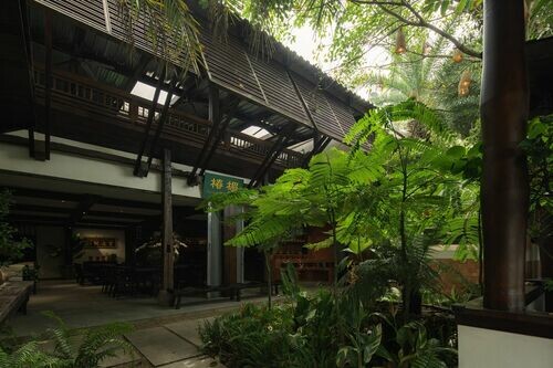 椿楣之下時間放慢的地方｜雲南西雙版納屬於熱帶日常的飲食與空間書寫