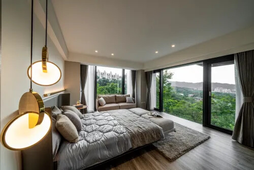 隱居半山的白派別墅 崇尚自然的純淨山居生活