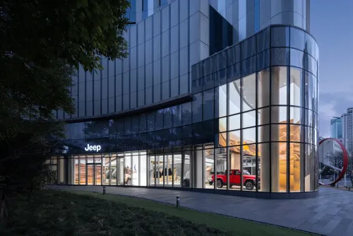 開創動人的場景化體驗 /上海全球首家概念店 Jeep® 探享中心